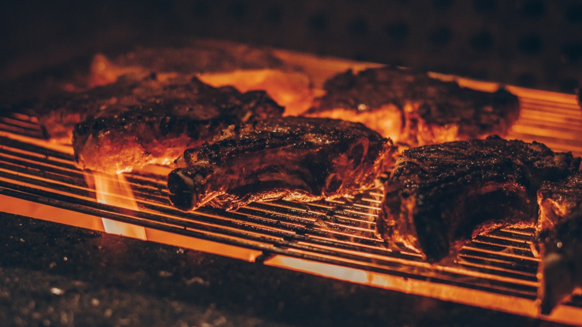 Żeberka 12h pieczone na drewnie
